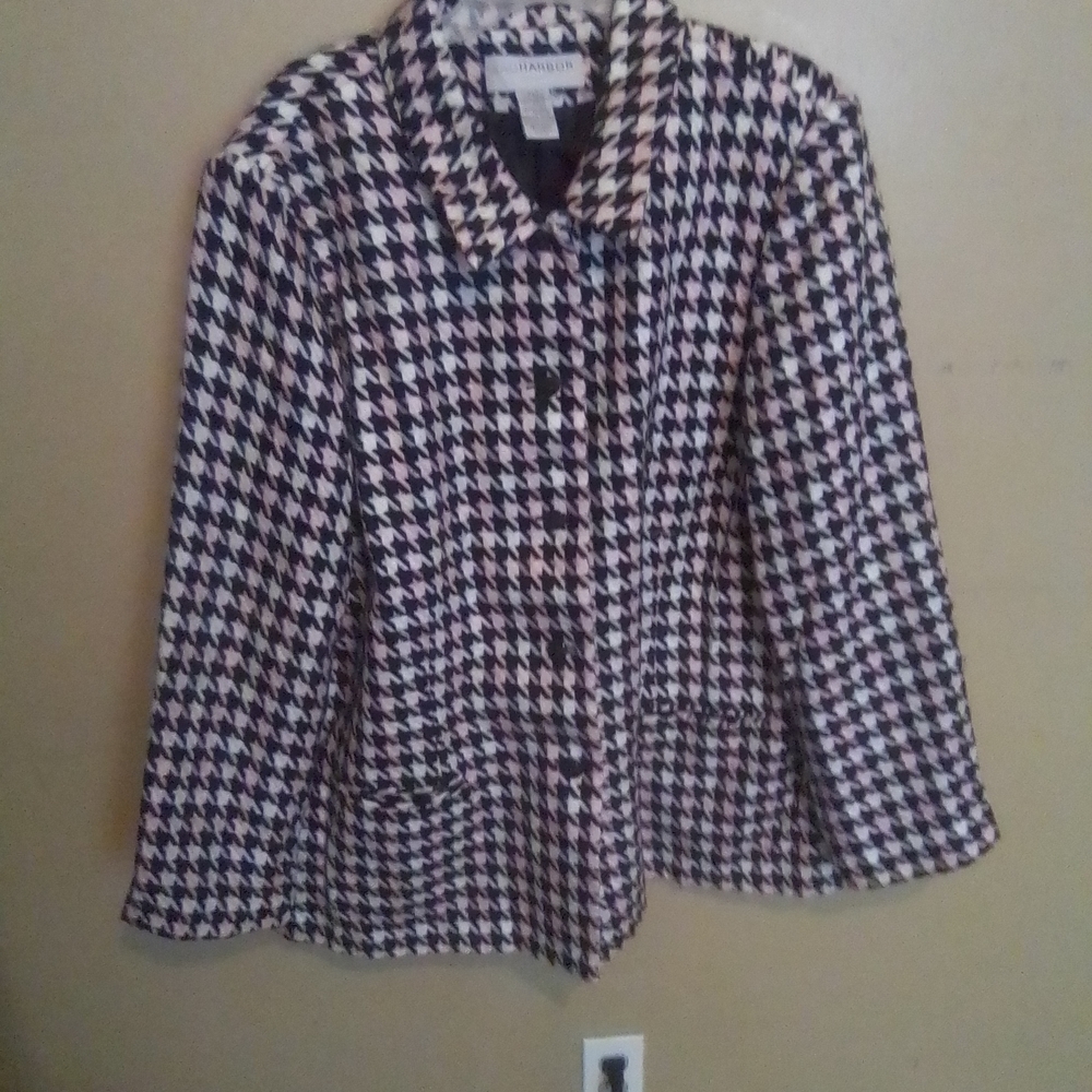 Sag Harbor Black and White Houndstooth Blazer